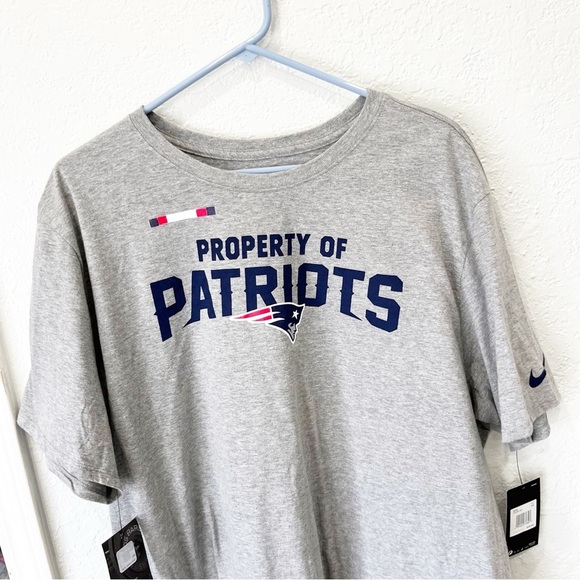 Nike Men's XXL Property of Patriots New England NFL Football NWT - Picture 3 of 7